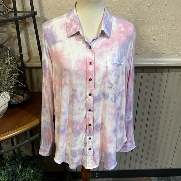 Nwt TORRID Blouse - Picture 1 of 7